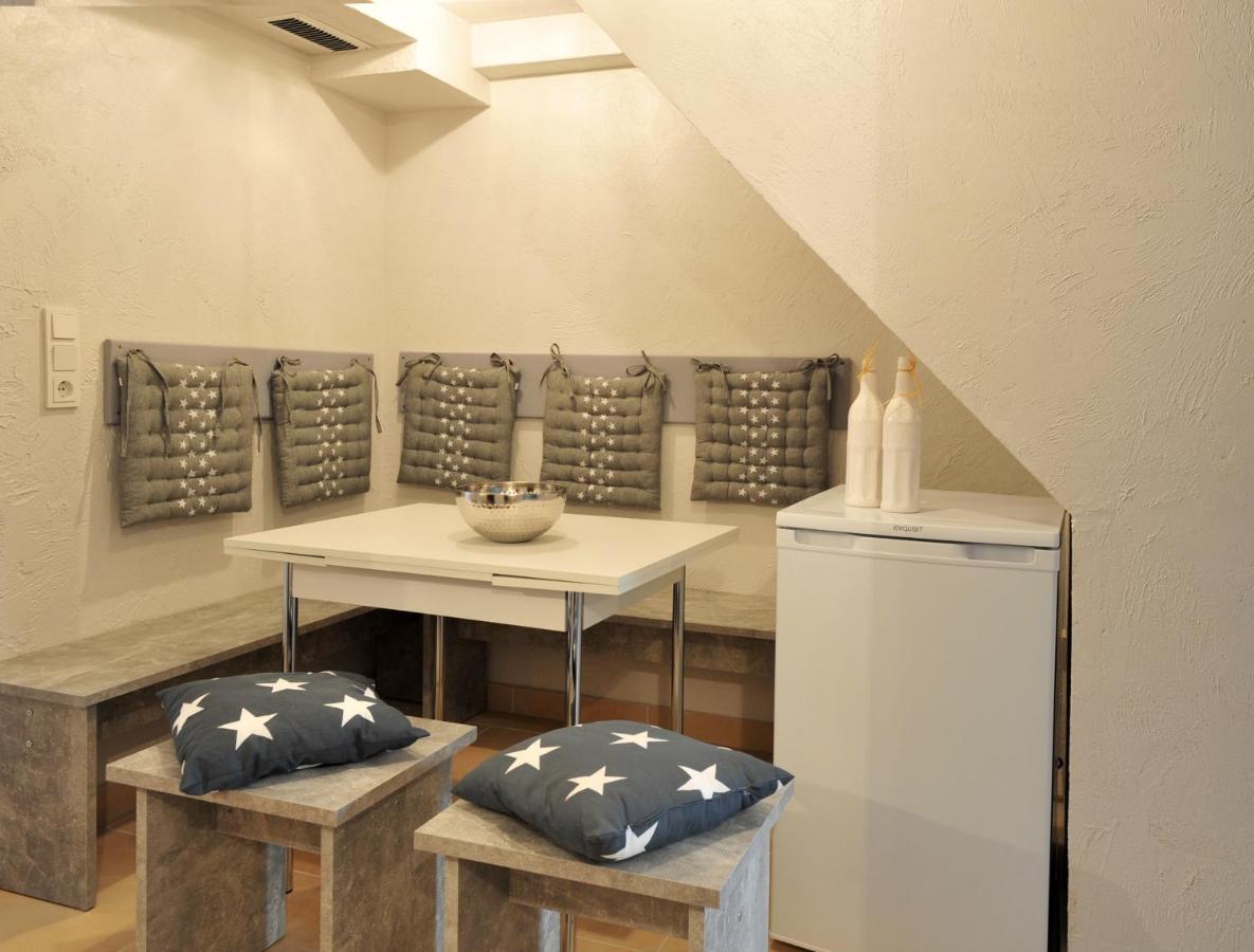 Tiny Rooms BRE Exterior foto